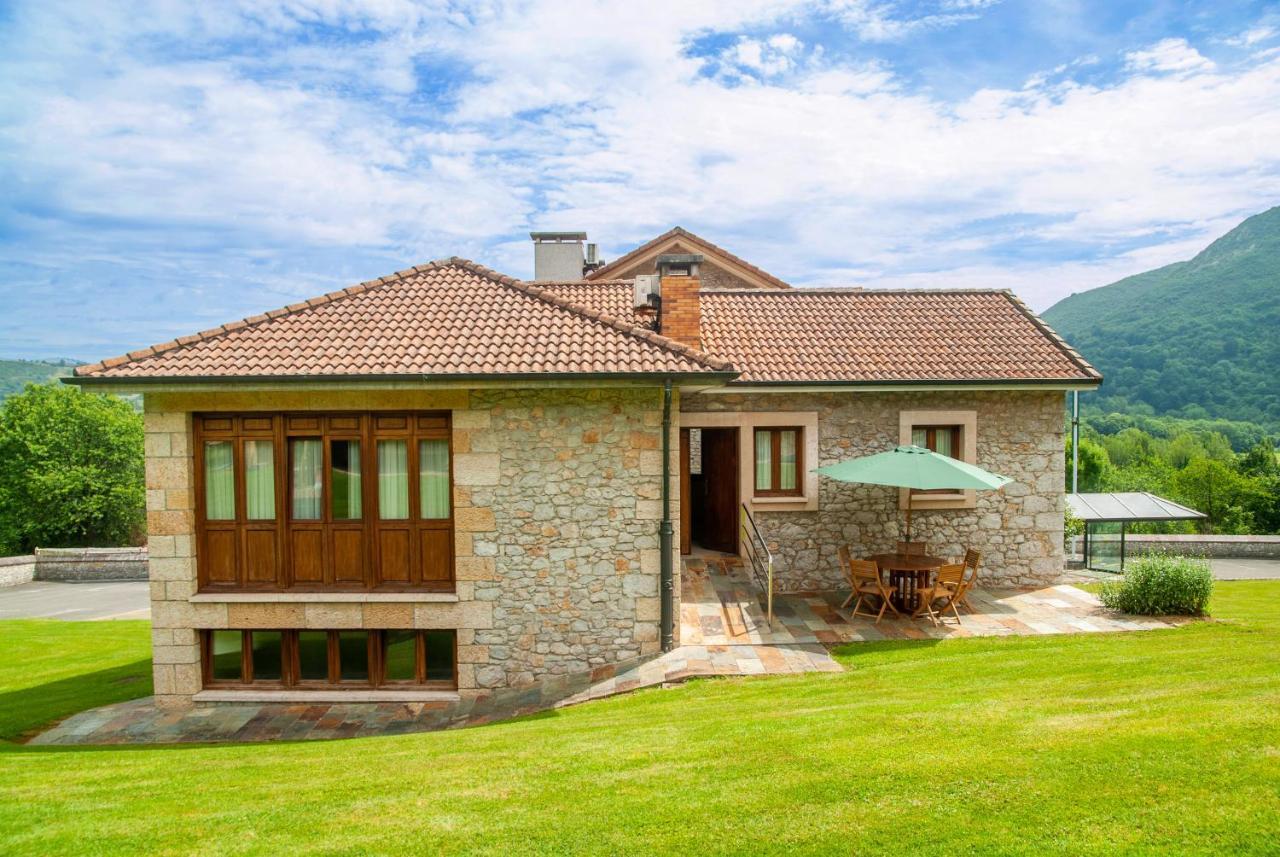 Casa Vacacional Las Vinas Villa Oviedo Exterior photo